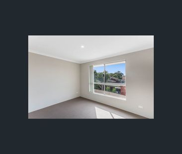 10B Mount Henry Road, Como, WA 6152 - Photo 3