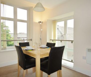 2 bedroom apartment to rent - Photo 2