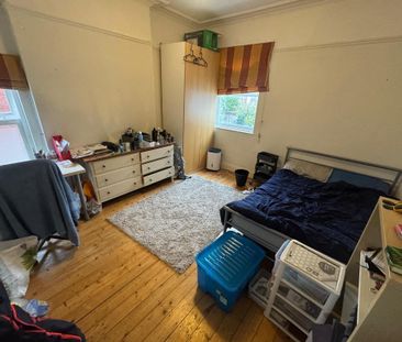 6 bedroom flat to rent - Photo 2