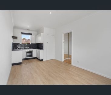 14/6 Carmichael Street, West Footscray, Vic 3012 - Photo 4