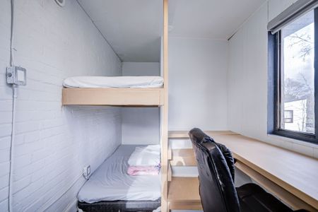 For Lease - 5 Sorauren Avenue Unit# 6, Toronto, Ontario - Photo 3