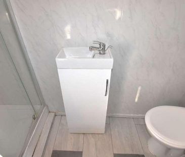 De La Pole Avenue, Hull, HU3 - Photo 5