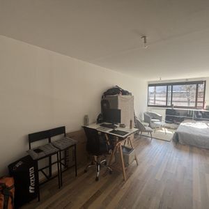 STUDIO MEUBLÉ FACE A LA FAC ST LEU ( électricité et chauffage compris ) - Photo 2