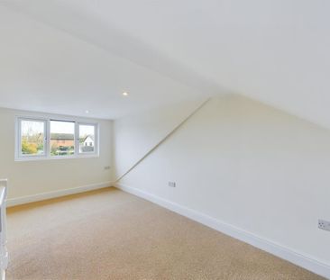 2 bedroom end of terrace house to rent - Photo 5