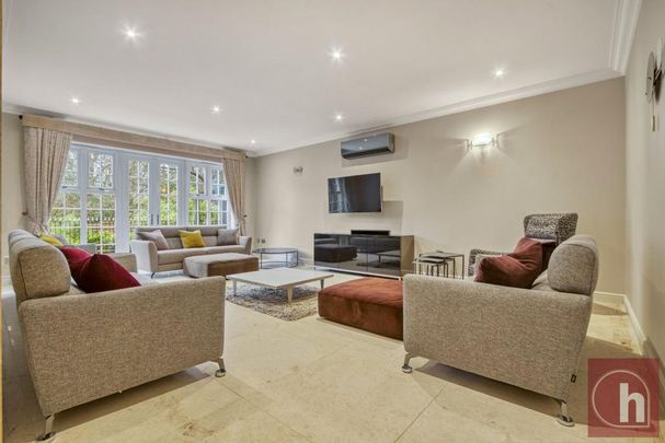 6 bedroom detached house to rent - Photo 1