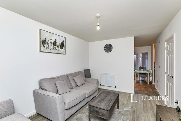 2 bedroom semi-detached house to rent - Photo 1