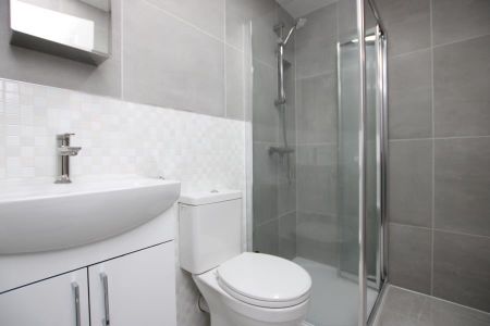 5 bedroom terraced house to rent - Photo 5