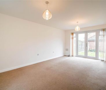 4 bedroom semi-detached house to rent - Photo 2