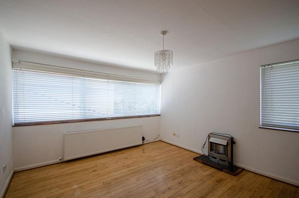 2 bedroom end of terrace house to rent - Photo 1