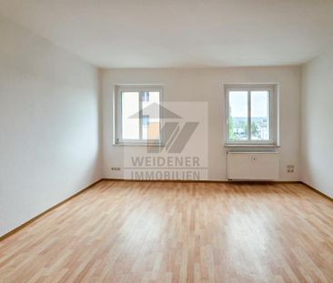 Aufzug, Balkon, Wanne und Dusche! Schicke 2 Raum Wohnung - Photo 1