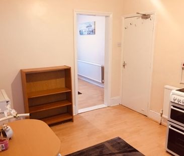 Studio Flat, Wimborne Road, N17 - Photo 6