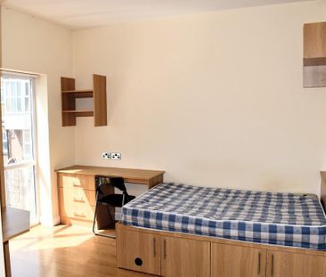 5 bedroom townhouse to rent - Photo 5