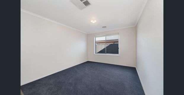 49 Yellowgum Drive, Epsom, Vic 3551 - Photo 1