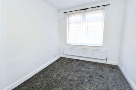 Ovington Grove, Fenham, Newcastle upon Tyne, Tyne and Wear, NE5 2QH - Photo 5