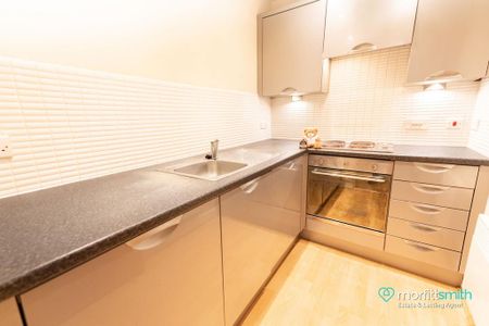 2 bedroom apartment to rent - Photo 3
