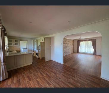13 Killawarra Drive, Taree, NSW 2430 - Photo 6