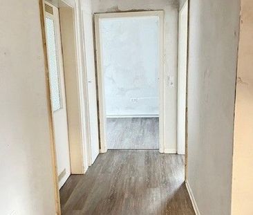 Etwas besonderes: günstig geschnittene 3-Zimmer-Wohnung - Foto 3