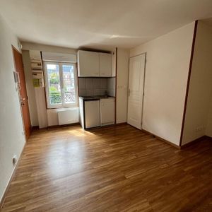 Location Appartement 1 pièce 16m² - Photo 2