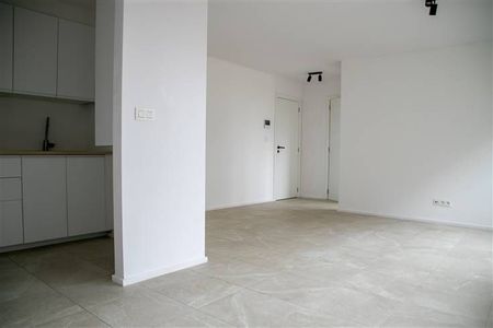 Appartement te huur - Foto 2