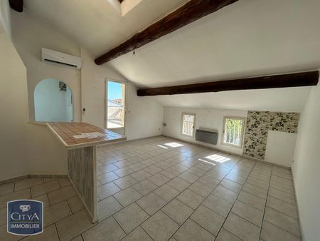 Location Appartement 4 pièces 70m² CARPENTRAS 84200 - Photo 2
