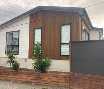 The Romance Of The Beach! - Photo 2