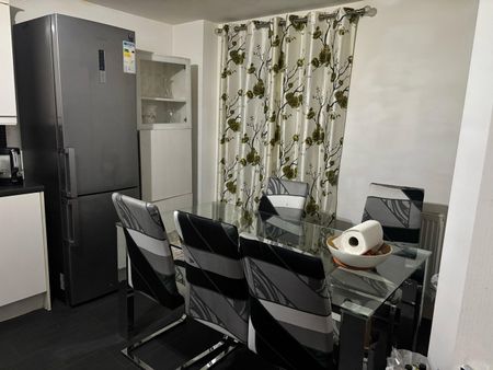 3 Bed Semi-Detached House, Humber Road, CV3 - Photo 3