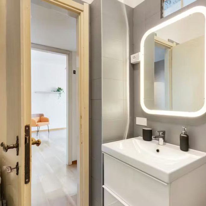 Via Privata Mauro Rota, Milan, Lombardy 20125 - Photo 1