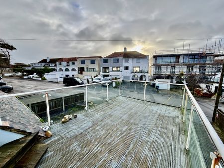 Chaddesley Wood Road, BH13 7PN, Poole - Photo 2