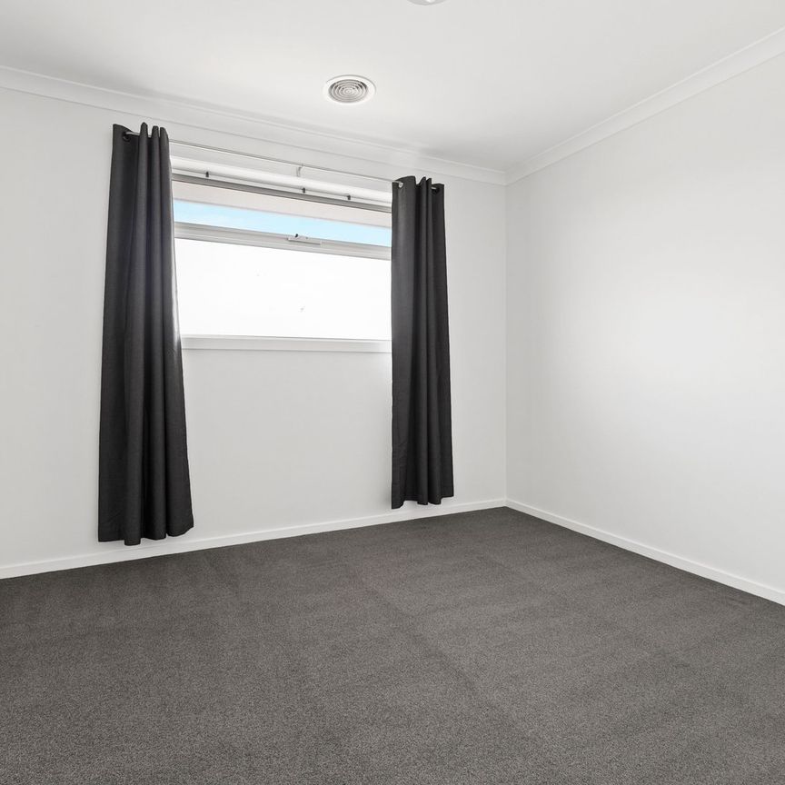 15A Dunedin Street, Maidstone VIC 3012 - Photo 1