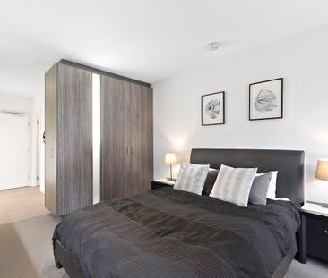 807/220 Spencer Street, Melbourne VIC 3000 - Apartment For Rent | D... - Photo 3