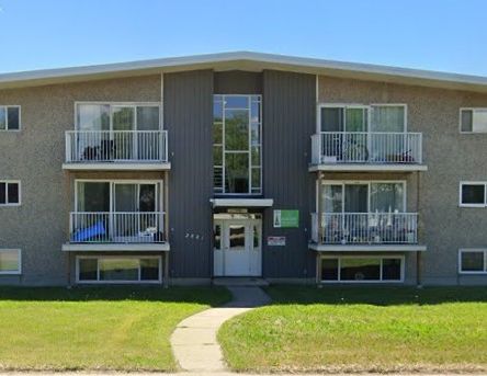 2 Bedroom Suite Located in Eastview. - Photo 1