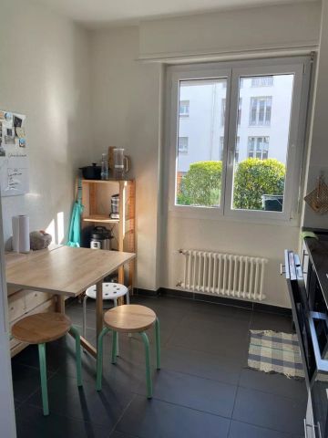 Spacieux appartement de 3 pièces à deux pas du centre - Photo 5