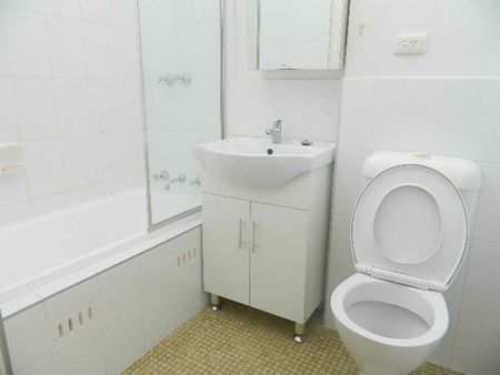 TWO BEDROOM TOWNHOUSE - Photo 5