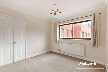 Spencer Close, Finchley, London, N3 - Photo 5