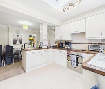 2 bedroom end of terrace house to rent - Photo 6