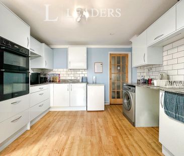 4 bedroom townhouse to rent - Photo 3