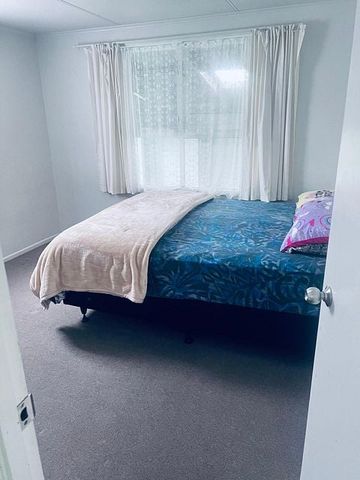 3 bedroom Pet friendly in Otara - Photo 3