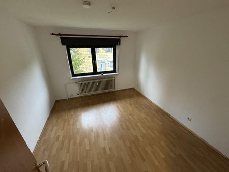 Helle 3-Zimmer-Wohnung in begehrter Lage von Saarbrücken – Bei der Goldenen Bremm 18 [HMR-O45E02] - Foto 3
