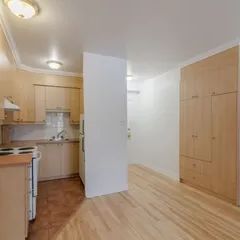 1 room apartment of 71m² in Montreal - Photo 2