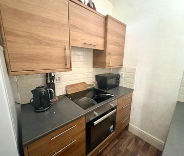 2 bedroom property to rent - Photo 3
