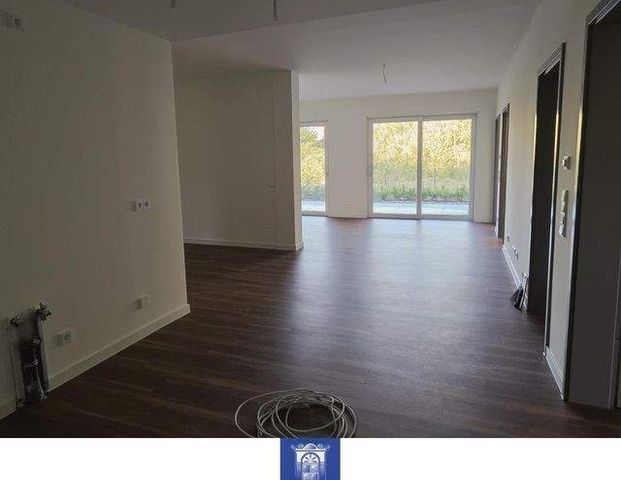 Erstbezug! Lichtdurchflutete Traumwohnung, große Terrasse, exklusive Ausstattung! - Photo 1