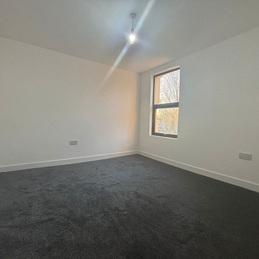 Stoney Stanton Road, Hillfields - Photo 1