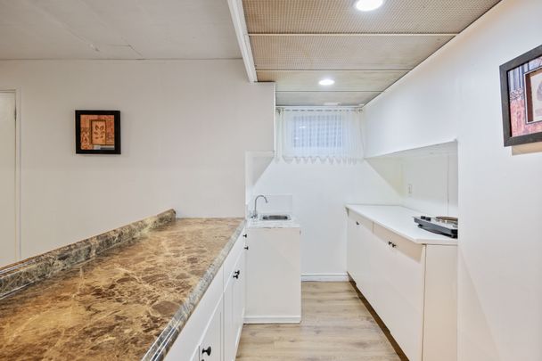 For Lease - 435 Melores Drive, Burlington, Ontario - Photo 1