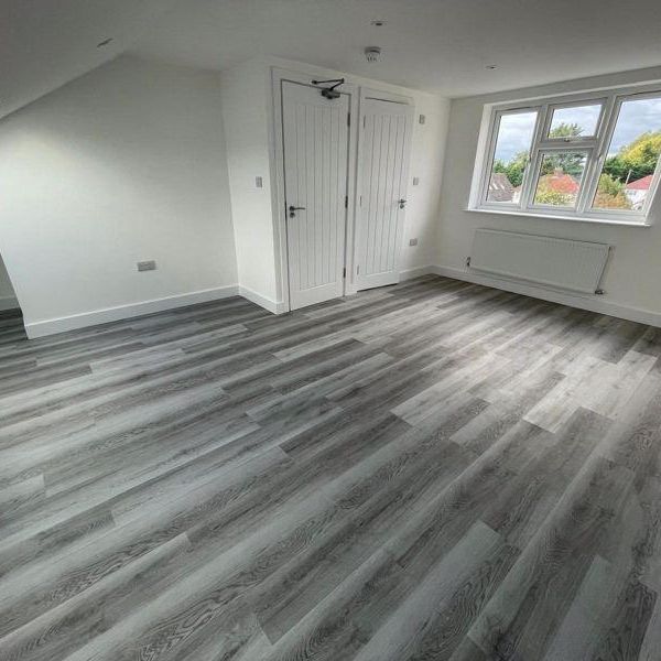 8 bedroom detached house to rent - Photo 1