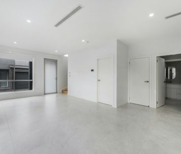 Modern 3-Bedroom Home in Prime Casula Location - Photo 1