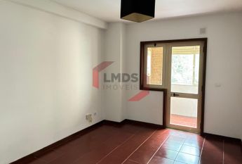 Apartamento T1 + 1