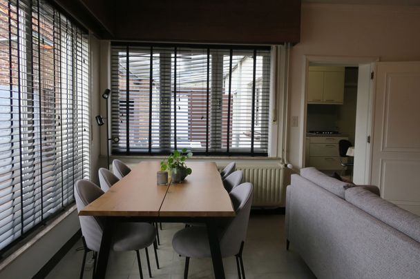 WONING OP WANDELAFSTAND VAN SCHOLEN EN BUURTWINKELS. - Photo 1