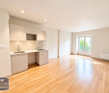 Location Appartement 2 pièces 47m² CHINON 37500 - Photo 5