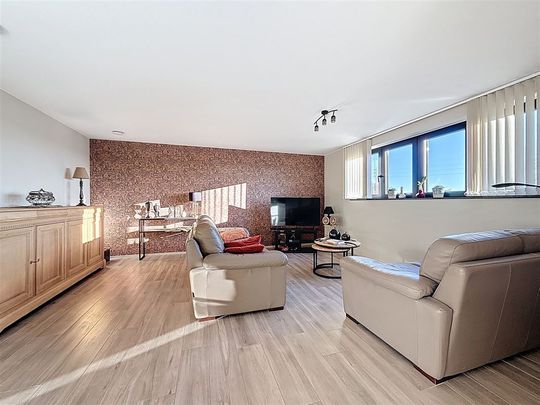 instapklaar app met terras, 2 slpks, kelder en autostpl - Tiensesteenweg 198, 3380 GLABBEEK - Foto 1