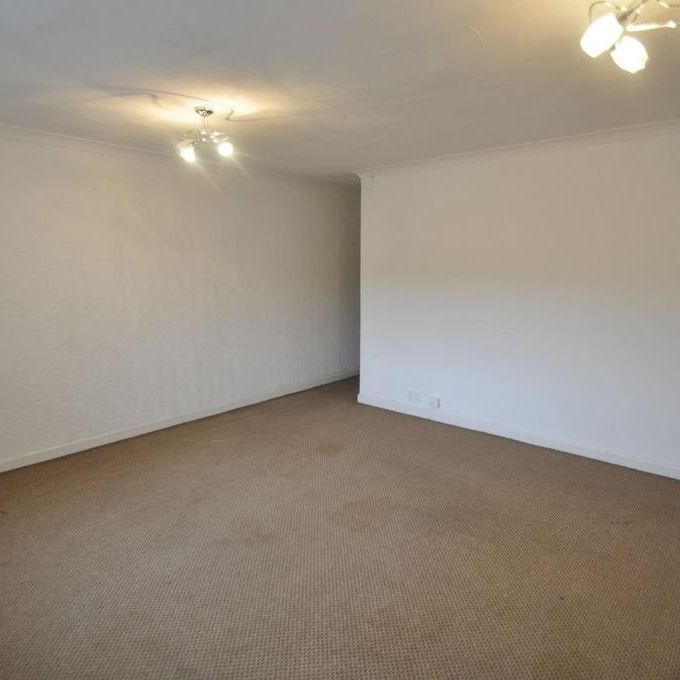 3 bedroom flat to rent - Photo 1
